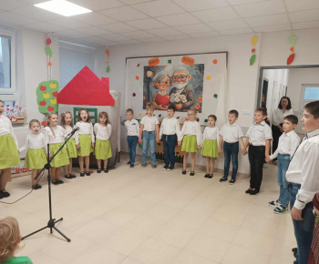 Aktuality / Október - mesiac úcty k starším v obci Pakostov - foto