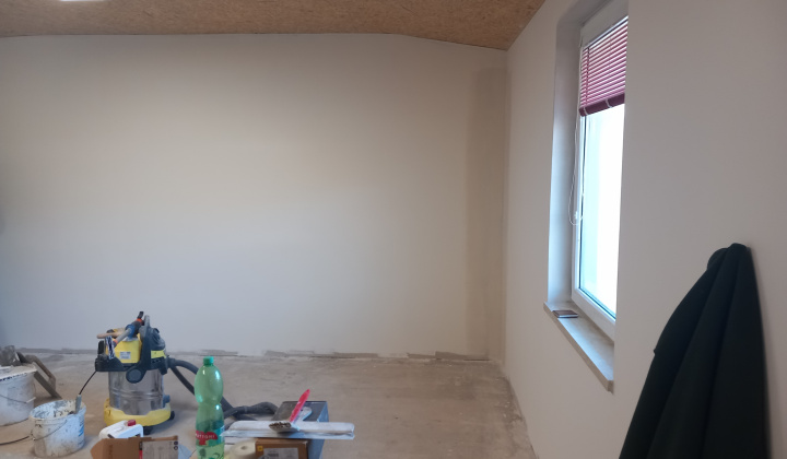 Spoločenská miestnosť a sociálne zariadenie 