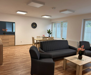 Aktuality / Oznam o otvorení zariadenia pre seniorov v Hrabovci nad Laborcom - foto